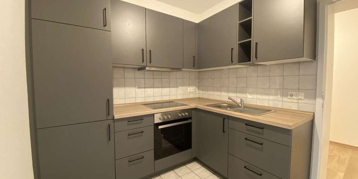 Etagenwohnung Zwickau Nordvorstadt - 2 Zimmer, 58 m&sup2;, 359&euro; | Angebot:27357603