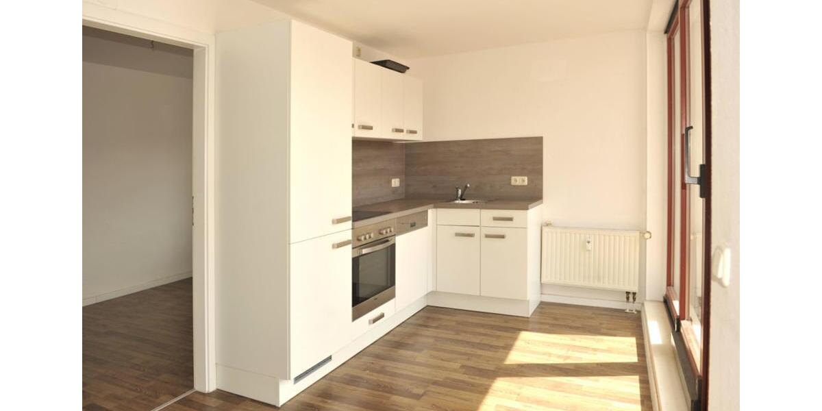 Dachgeschoßwohnung Zwickau - 2 Zimmer, 60 m&sup2;, 510&euro; | Angebot:26071725