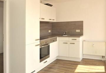Wohnung Zwickau - 2 Zimmer, 60 m&sup2;, 510&euro; | Angebot:26071725