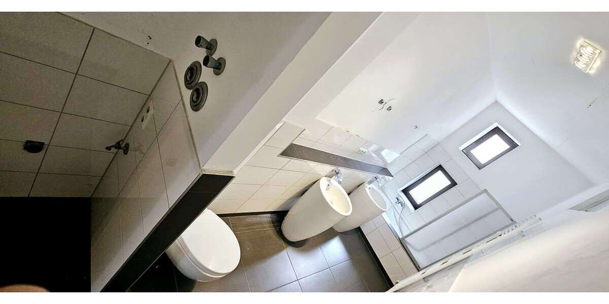 Etagenwohnung Sachsen - Zwickau Zwickau - 3 Zimmer, 84 m&sup2;, 425&euro; | Angebot:27200810