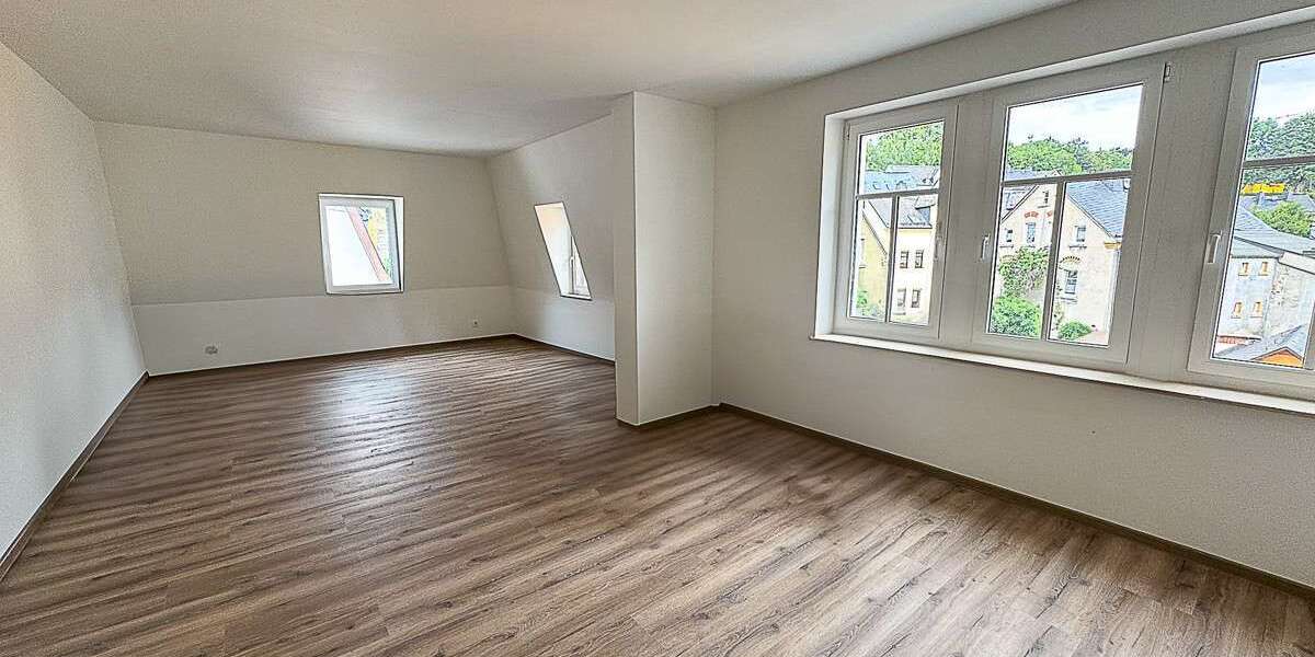 Etagenwohnung Schneeberg - 4 Zimmer, 132 m&sup2;, 950&euro; | Angebot:21576881