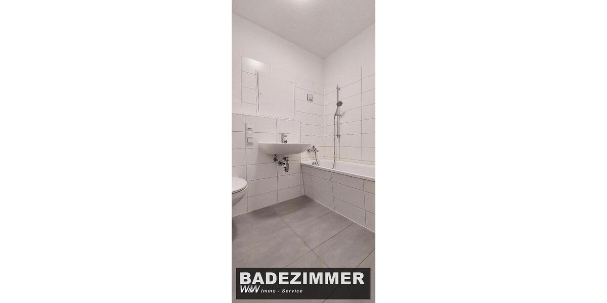 Etagenwohnung Zwickau Neuplanitz - 4 Zimmer, 90 m&sup2;, 499&euro; | Angebot:24877886