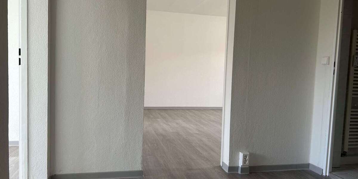 Etagenwohnung Wilkau-Haßlau Haßlau - 4 Zimmer, 79 m&sup2;, 435&euro; | Angebot:27071170