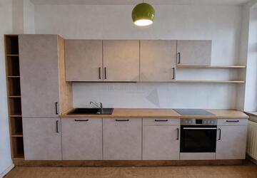 Wohnung Zwickau - 4 Zimmer, 140 m&sup2;, 940&euro; | Angebot:25974080
