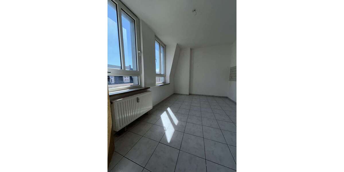Etagenwohnung Zwickau Marienthal Ost - 3 Zimmer, 72 m&sup2;, 470&euro; | Angebot:27231385