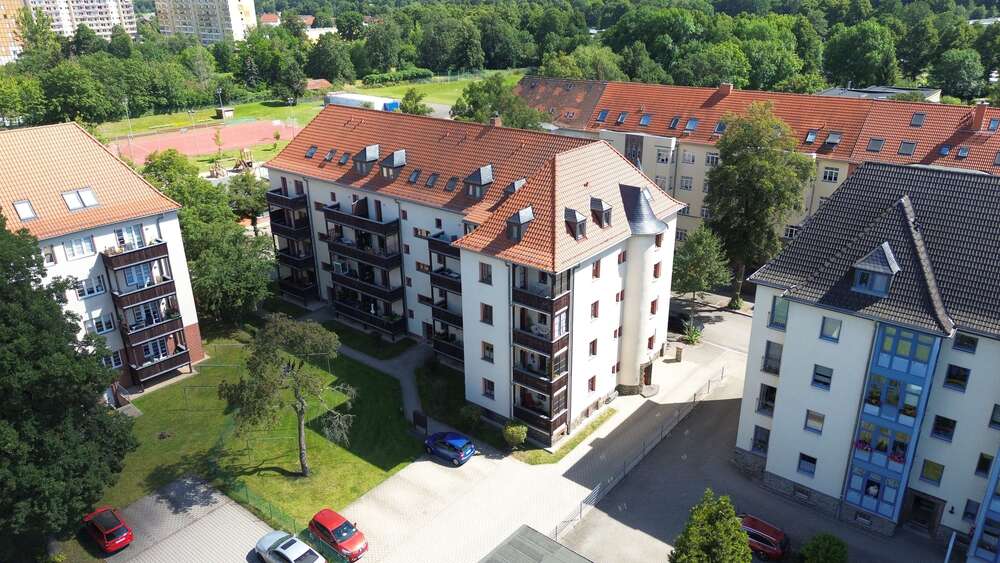 Etagenwohnung Zwickau Nordvorstadt - 2 Zimmer, 75 m&sup2;, 441&euro; | Angebot:27312184