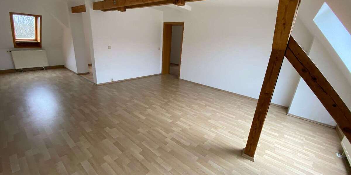 Etagenwohnung Zwickau Nordvorstadt - 2 Zimmer, 59 m&sup2;, 330&euro; | Angebot:20360023