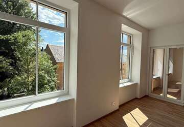 Wohnung Crimmitschau - 4 Zimmer, 98 m&sup2;, 833&euro; | Angebot:27352038