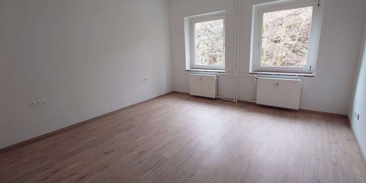 Etagenwohnung Elsterberg Cunsdorf - 4 Zimmer, 108 m&sup2;, 520&euro; | Angebot:27212228