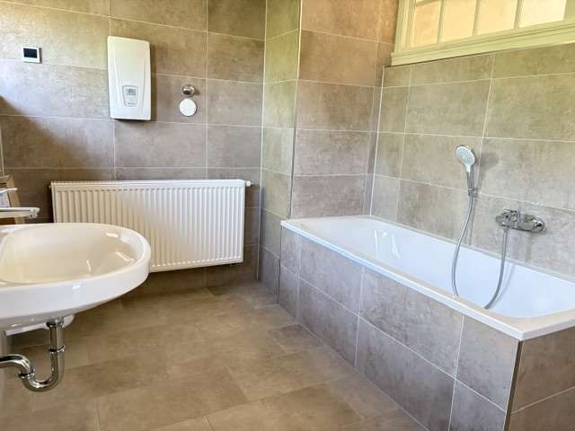 Etagenwohnung Werdau Werdau, Stadt - 3 Zimmer, 99 m&sup2;, 595&euro; | Angebot:27317436