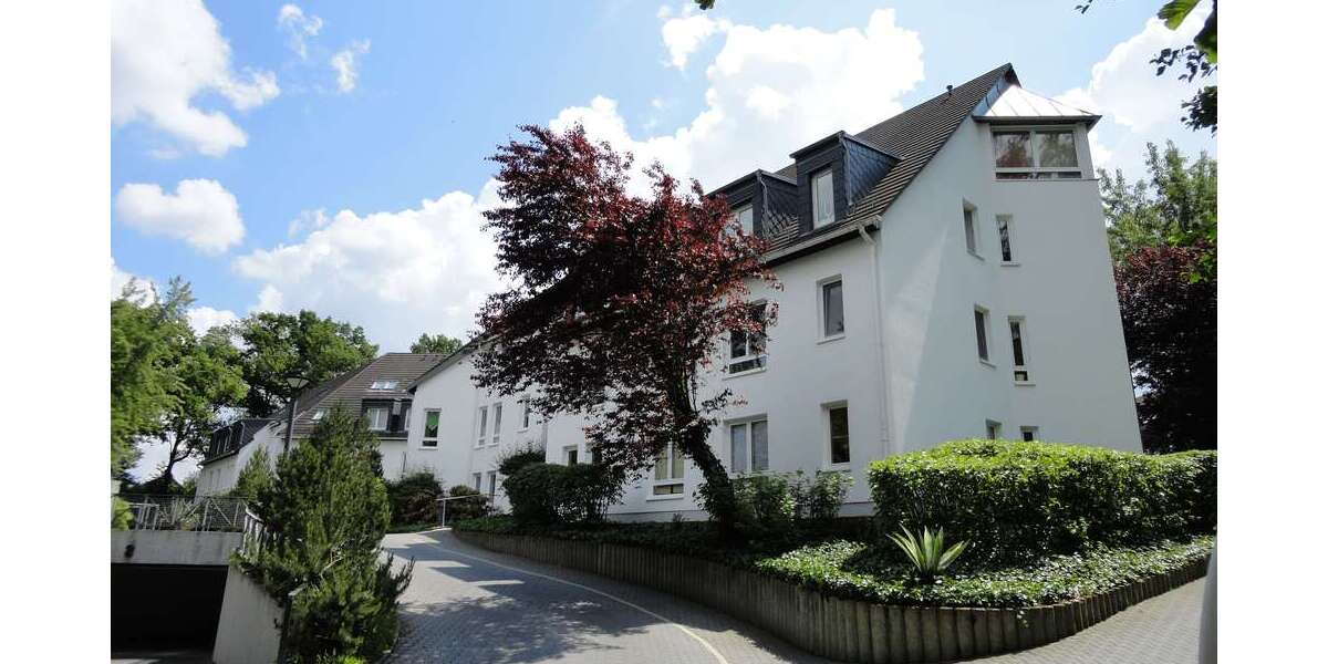 Etagenwohnung Zwickau Nordvorstadt - 3 Zimmer, 81 m&sup2;, 648&euro; | Angebot:26373592
