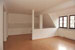 Dachgeschoßwohnung Zwickau - 2 Zimmer, 77 m&sup2;, 540&euro; | Angebot:24474774
