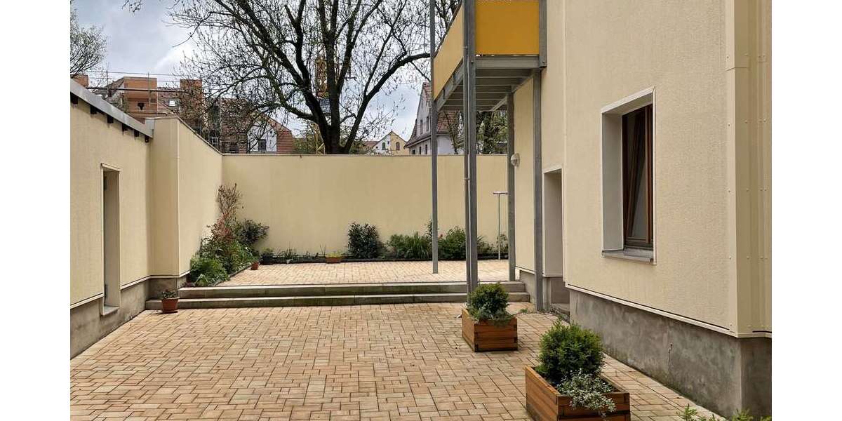 Etagenwohnung Zwickau Innenstadt - 2 Zimmer, 48 m&sup2;, 360&euro; | Angebot:27221232