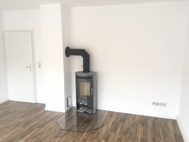 Dachgeschoßwohnung Zwickau - 2 Zimmer, 51 m&sup2;, 385&euro; | Angebot:26167126