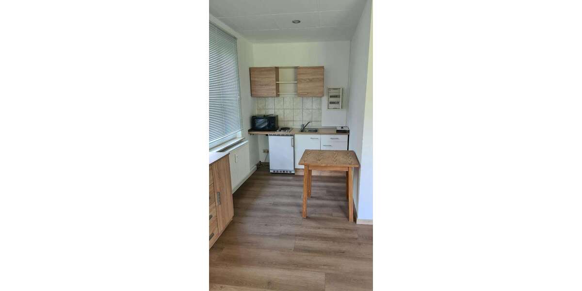 Etagenwohnung Zwickau - 1 Zimmer, 32 m&sup2;, 220&euro; | Angebot:26089103