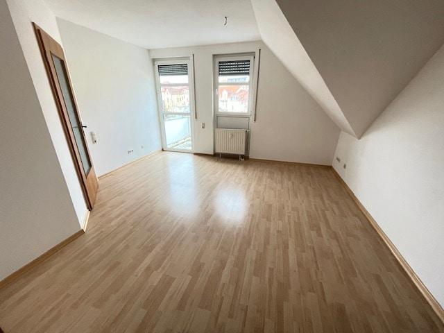 Etagenwohnung Zwickau - 2 Zimmer, 52 m&sup2;, 285&euro; | Angebot:26021303