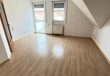 Wohnung Zwickau - 2 Zimmer, 52 m&sup2;, 285&euro; | Angebot:26021303