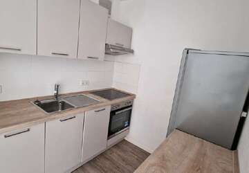 Wohnung Zwickau Neuplanitz - 3 Zimmer, 56 m&sup2;, 340&euro; | Angebot:25274184