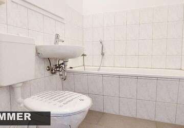Wohnung Zwickau Neuplanitz - 3 Zimmer, 69 m&sup2;, 349&euro; | Angebot:26285993