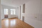 Etagenwohnung Zwickau - 2 Zimmer, 66 m&sup2;, 330&euro; | Angebot:26109889