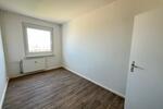 Etagenwohnung Zwickau Neuplanitz - 4 Zimmer, 71 m&sup2;, 385&euro; | Angebot:22043036