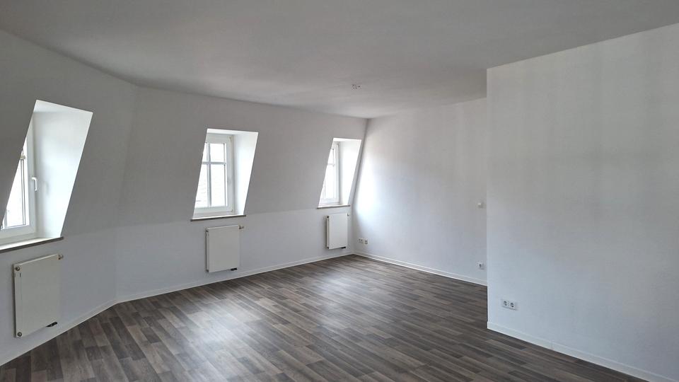Etagenwohnung Greiz - 3 Zimmer, 80 m&sup2;, 550&euro; | Angebot:26478396
