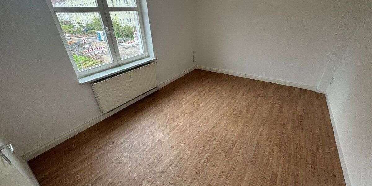 Etagenwohnung Glauchau - 2 Zimmer, 56 m&sup2;, 360&euro; | Angebot:26781662