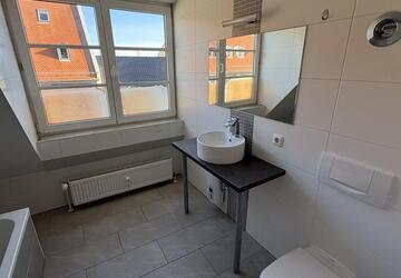 Wohnung Zwickau - 2 Zimmer, 65 m&sup2;, 430&euro; | Angebot:26338051