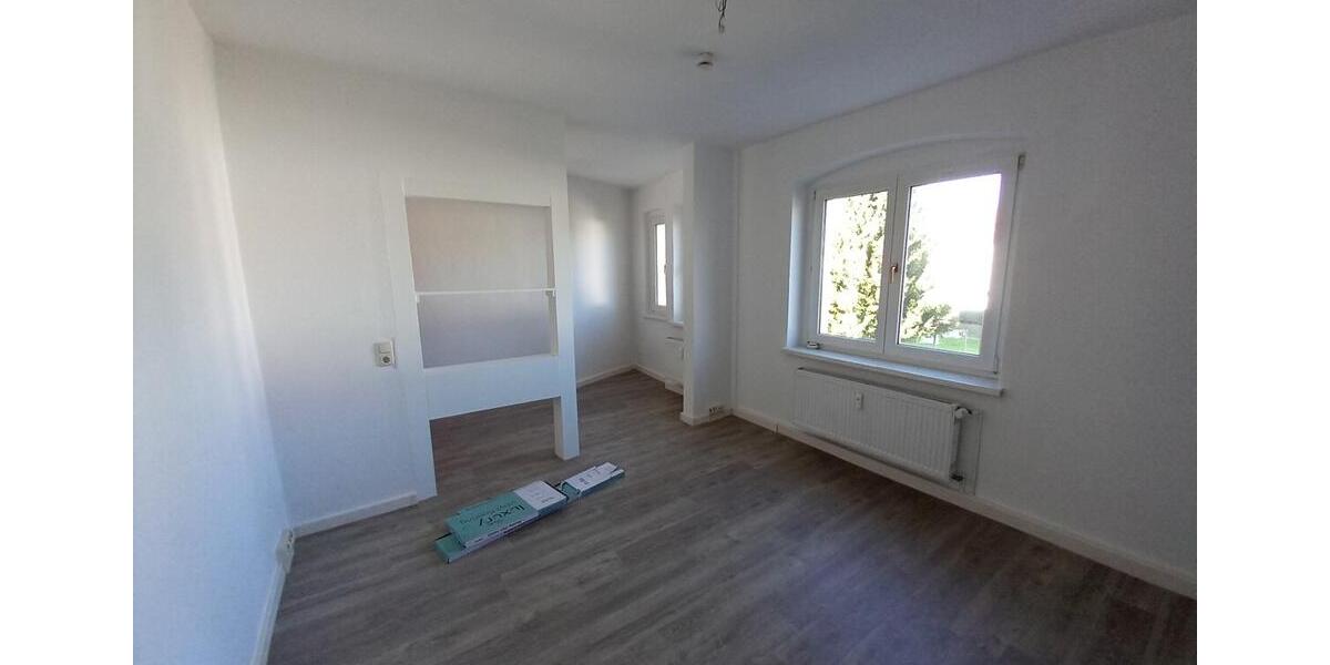 Etagenwohnung Gößnitz - 2 Zimmer, 48 m&sup2;, 288&euro; | Angebot:26084164
