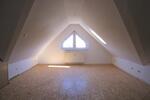 Dachgeschoßwohnung Ronneburg - 5 Zimmer, 138 m&sup2;, 700&euro; | Angebot:25178918