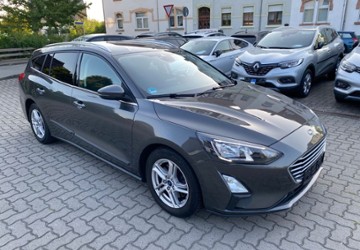 Ford Focus 136.420 km 10.990 &euro; Zwickau 08058
