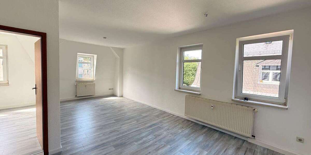 Etagenwohnung Oelsnitz - 2 Zimmer, 58 m&sup2;, 320&euro; | Angebot:27306296
