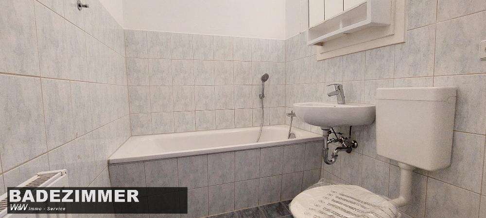 Etagenwohnung Zwickau Neuplanitz - 3 Zimmer, 57 m&sup2;, 289&euro; | Angebot:25248318