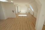 Helle 3-Zi DG Wohnung mit EBK in Stadtlage - Etagenwohnung Zwickau Pölbitz | Angebot:23973934