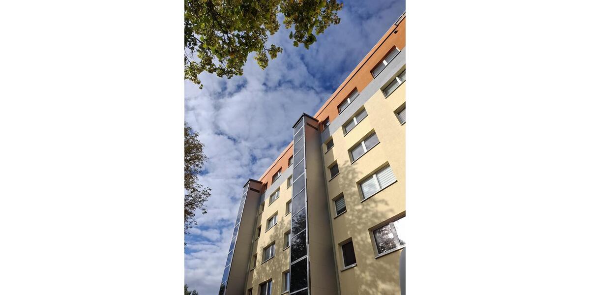 Etagenwohnung Glauchau - 4 Zimmer, 67 m&sup2;, 470&euro; | Angebot:25606760