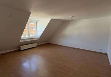 Wohnung Zwickau Mitte-Nord - 2 Zimmer, 61 m&sup2;, 370&euro; | Angebot:25282041