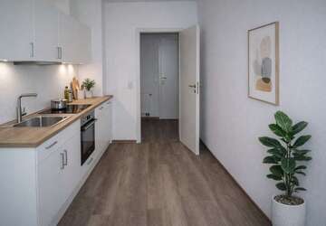 Wohnung Zwickau - 3 Zimmer, 99 m&sup2;, 590&euro; | Angebot:24698292