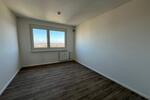 Etagenwohnung Zwickau Neuplanitz - 4 Zimmer, 70 m&sup2;, 369&euro; | Angebot:22153038
