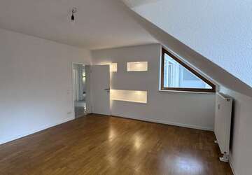 Wohnung Zwickau Nordvorstadt - 2 Zimmer, 106 m&sup2;, 650&euro; | Angebot:24890720
