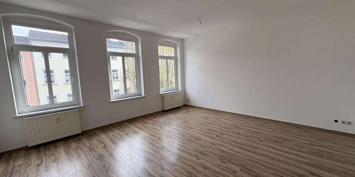 Etagenwohnung Zwickau Mitte-West - 3 Zimmer, 87 m&sup2;, 520&euro; | Angebot:26374805