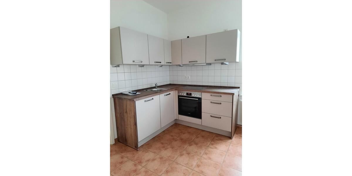 Etagenwohnung Waldenburg - 2 Zimmer, 71 m&sup2;, 480&euro; | Angebot:22251031