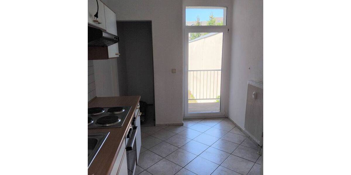 Sofort bezugsfähige 2-Zi Wohnung mit großen Balkon fast im Zentrum - Etagenwohnung Zwickau Innenstadt | Angebot:26791199