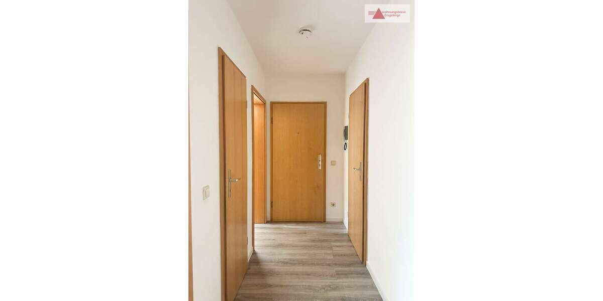 Etagenwohnung Zwickau Auerbach - 3 Zimmer, 70 m&sup2;, 455&euro; | Angebot:25619163