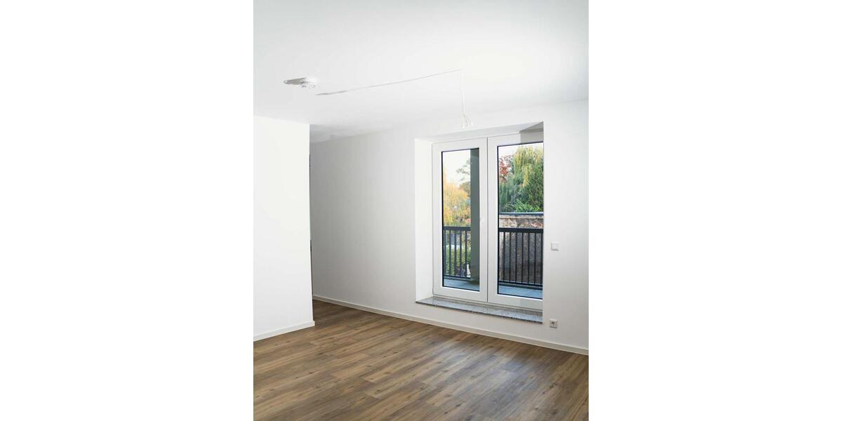 Erdgeschoßwohnung Glauchau - 3 Zimmer, 89 m&sup2;, 711&euro; | Angebot:26061905
